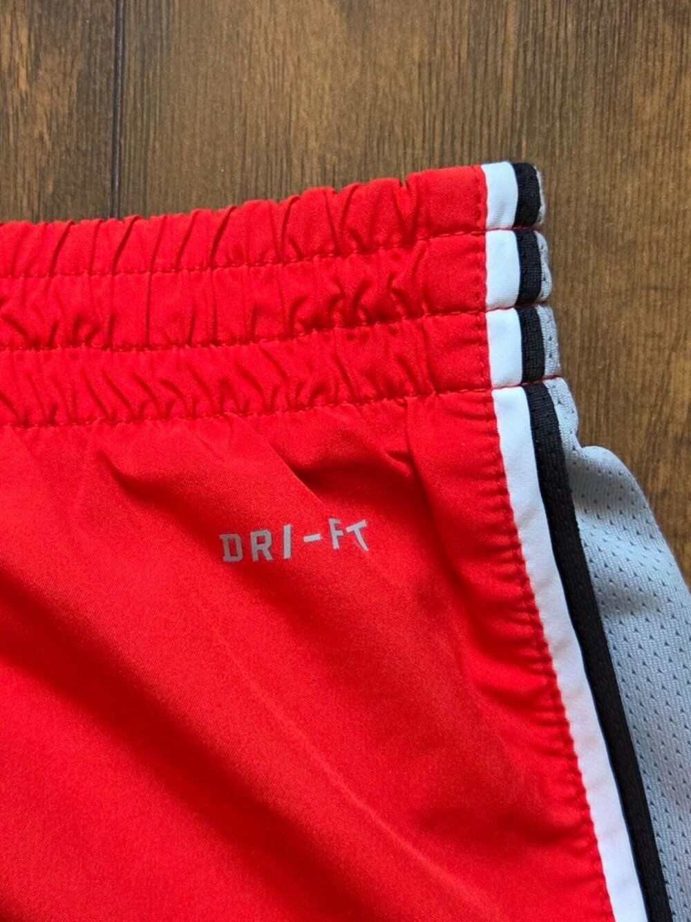 Nike Red and Gray Running Shorts in size small - Picture 4 of 4